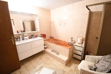 MAISON MITOYENNE DE 82 M2 ENV + GRENIER DE 38M2 - GRAND GARAGE DE 40M2- TERRAIN 283M2