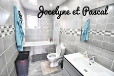IMMEUBLE COMPLET - 3 APPARTEMENTS - PLACES PARKING