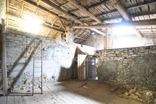 MAISON À RÉNOVER AVEC FORT POTENTIEL – VILLE-AU-MONTOIS