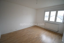 BELLE MAISON INDIVIDUELLE PLAIN PIED SURELEVE - 5 CHAMBRES - TERRAIN 6 ARES - GARAGE