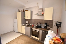 IMMEUBLE COMPLET - 3 APPARTEMENTS - PLACES PARKING