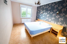 MAISON DE PLAIN PIED SURELEVE - VUE DEGAGEE - TERRAIN 12 ARES 37
