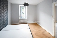 MAISON INDIVIDUELLE SPACIEUSE AVEC POTENTIEL - TERRASSE ET JARDIN