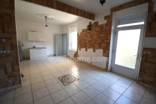 Charmante Maison de Caractère avec Grande Terrasse et Grenier Aménageable, à Deux Pas du Luxembourg