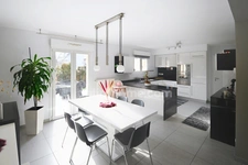 BELLE MAISON INDIVIDUELLE DE 120M2 ENVIRON - 4 CHAMBRES - GARAGE - TERRAIN DE PRESQUE 4 ARES