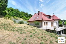 TRES BELLE MAISON INDIVIDUELLE - 4 CHAMBRES - 2 SALLES DE BAIN - 2 GARAGES - TERRAIN DE 25 ARES