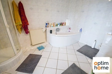 BELLE MAISON DE VILLAGE 200M2 - TERRAIN 6 ARES - GRAND GRENIER AMENAGEABLE DE 110M2 - 2 GARAGES 4 VOITURES