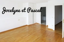 BELLE MAISON DE VILLAGE 200M2 - TERRAIN 6 ARES - GRAND GRENIER AMENAGEABLE DE 110M2 - 2 GARAGES 4 VOITURES