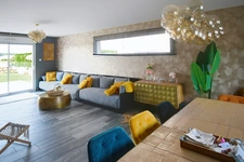 SUPERBE MAISON 6 CHAMBRES – 2 SALLES DE BAIN – GRAND GARAGE – 200 M² – HUSSIGNY-GODBRANGE AVEC VUE IMPRENABLE