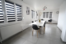 BELLE MAISON INDIVIDUELLE PLAIN PIED SURELEVE - 5 CHAMBRES - TERRAIN 6 ARES - GARAGE