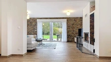 MAISON D’EXCEPTION 216 M² – 5 CHAMBRES + BUREAU – 2 SALLES DE BAIN – GARAGE 2 VOITURES – TERRAIN 2 146 M² – CALME ABSOLU ET VUE DÉGAGÉE