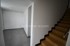 BELLE MAISON INDIVIDUELLE PLAIN PIED SURELEVE - 5 CHAMBRES - TERRAIN 6 ARES - GARAGE