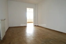 BELLE MAISON DE VILLAGE 200M2 - TERRAIN 6 ARES - GRAND GRENIER AMENAGEABLE DE 110M2 - 2 GARAGES 4 VOITURES