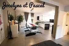 BELLE MAISON INDIVIDUELLE DE 120M2 ENVIRON - 4 CHAMBRES - GARAGE - TERRAIN DE PRESQUE 4 ARES