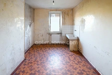 MAISON INDIVIDUELLE SPACIEUSE AVEC POTENTIEL – 4 NIVEAUX, TERRASSE ET JARDIN