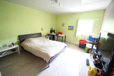 CHARMANTE FERMETTE EN PIERRE 205M2 - GRENIER 30M2 - GRAND GARAGE - TERRAIN DE PRESQUE 9 ARES