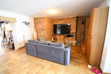 BELLE MAISON DE VILLAGE 200M2 - TERRAIN 6 ARES - GRAND GRENIER AMENAGEABLE DE 110M2 - 2 GARAGES 4 VOITURES