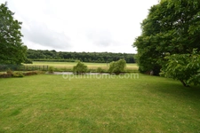 CHARMANTE FERMETTE EN PIERRE 205M2 - GRENIER 30M2 - GRAND GARAGE - TERRAIN DE PRESQUE 9 ARES
