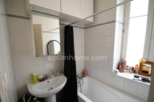 IMMEUBLE DE 4 LOGEMENTS DE 176M2 ENVIRON - TERRAIN - 3 PLACES DE PARKING