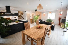 MAISON INDIVIDUELLE 112 M² – SANS VIS-À-VIS – 3 CHAMBRES + SALLE DE JEUX/BUREAU – GARAGE – TERRAIN DE + DE 7 ARES