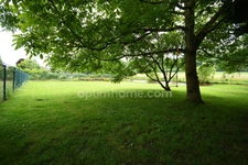 CHARMANTE FERMETTE EN PIERRE 205M2 - GRENIER 30M2 - GRAND GARAGE - TERRAIN DE PRESQUE 9 ARES