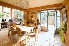 EXCLUSIVITÉ – MAISON DE CARACTÈRE 278 m² – TERRAIN 18 ARES – PRESTATIONS RARES