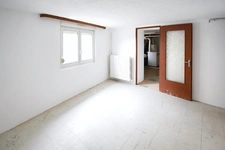 IDÉAL INVESTISSEURS – ENSEMBLE IMMOBILIER + 7 GARAGES À MONT-SAINT-MARTIN