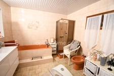 MAISON MITOYENNE DE 82 M2 ENV + GRENIER DE 38M2 - GRAND GARAGE DE 40M2- TERRAIN 283M2