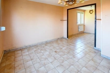 MAISON INDIVIDUELLE AU CALME – 3 CHAMBRES – GARAGE – TERRAIN 6 ARES