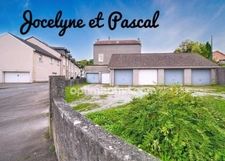 IDÉAL INVESTISSEURS – ENSEMBLE IMMOBILIER + 7 GARAGES À MONT-SAINT-MARTIN