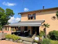 Propriete à vendre  sur 2 ha à PUY GUILLAUME (63)