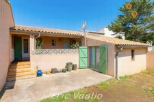 AIX Sud - Cabriès - Vente confortable Villa T6 de 145 M2 sur un terrain de 670 m2, au calme et sans vis à vis, avec piscine