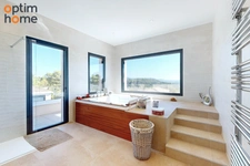 Aix SUD - centre ville à 10 Mn, IBS à 15 mn. Vente superbe villa contemporaine de 2023 de 400 m2 exposée Sud, en position dominante avec vue dégagée, au calme et sans vis à vis
