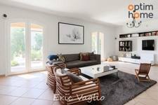 Bouc Bel Air (Aix à 10 mn) - Vente Belle Villa T5 de 269 M2, sur un terrain clos et arboré de 1257 M2 avec piscine, proche IBS, commerces et transports