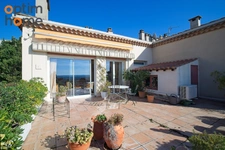 Vente Superbe T3 de 150 m2 avec une grande terrasse de 45 m2, vue panoramique sur Aix, box