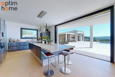 Aix SUD - centre ville à 10 Mn, IBS à 15 mn. Vente superbe villa contemporaine de 2023 de 400 m2 exposée Sud, en position dominante avec vue dégagée, au calme et sans vis à vis