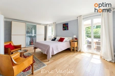 Trets à 20 mn d'Aix-en-Provence - Vente Villa T9 de 312 m2 sur un terrain de 1380 m2 avec piscine, au calme et sans vis à vis
