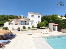 Martigues St-Julien 10 mn Côte Bleu - Vente Villa T6 de 150 m2 environ sur un terrain de 1115 m2 avec piscine, avec vue dégagée plein sud, au calme et sans vis à vis