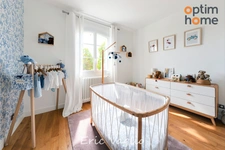 Trets à 20 mn d'Aix-en-Provence - Vente Villa T9 de 312 m2 sur un terrain de 1380 m2 avec piscine, au calme et sans vis à vis