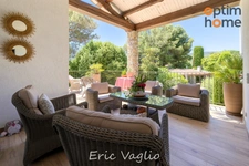 Trets à 20 mn d'Aix-en-Provence - Vente Villa T9 de 312 m2 sur un terrain de 1380 m2 avec piscine, au calme et sans vis à vis