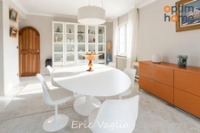 Trets à 20 mn d'Aix-en-Provence - Vente Villa T9 de 312 m2 sur un terrain de 1380 m2 avec piscine, au calme et sans vis à vis
