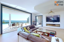 Aix SUD - centre ville à 10 Mn, IBS à 15 mn. Vente superbe villa contemporaine de 2023 de 400 m2 exposée Sud, en position dominante avec vue dégagée, au calme et sans vis à vis