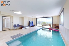 Aix SUD - centre ville à 10 Mn, IBS à 15 mn. Vente superbe villa contemporaine de 2023 de 400 m2 exposée Sud, en position dominante avec vue dégagée, au calme et sans vis à vis
