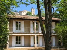 AIX Sud - Cabriès - Vente Grande Villa T4 de 200 M2 plein sud, à rénover, sur 1900M2 de terrain, emplacement de premier choix au calme et sans vis à vis