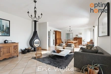 Bouc Bel Air (Aix à 10 mn) - Vente Belle Villa T5 de 269 M2, sur un terrain clos et arboré de 1257 M2 avec piscine, proche IBS, commerces et transports