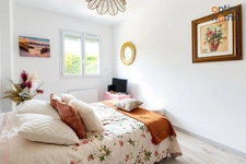 Martigues St-Julien 10 mn Côte Bleu - Vente Villa T6 de 150 m2 environ sur un terrain de 1115 m2 avec piscine, avec vue dégagée plein sud, au calme et sans vis à vis