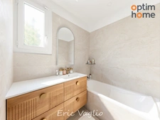 Trets à 20 mn d'Aix-en-Provence - Vente Villa T9 de 312 m2 sur un terrain de 1380 m2 avec piscine, au calme et sans vis à vis
