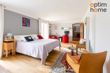 Trets à 20 mn d'Aix-en-Provence - Vente Villa T9 de 312 m2 sur un terrain de 1380 m2 avec piscine, au calme et sans vis à vis