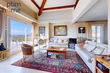 Vente Superbe T3 de 150 m2 avec une grande terrasse de 45 m2, vue panoramique sur Aix, box