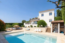 Martigues St-Julien 10 mn Côte Bleu - Vente Villa T6 de 150 m2 environ sur un terrain de 1115 m2 avec piscine, avec vue dégagée plein sud, au calme et sans vis à vis